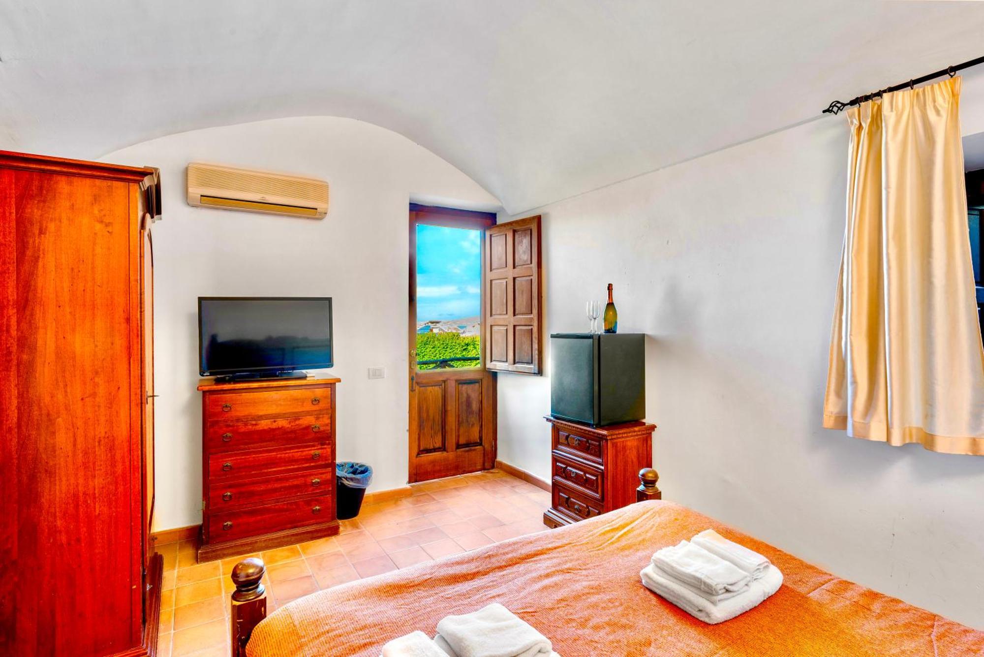 B&B Villa Della Porta, Amalfi Coast - Historical Heritage Віко-Екуенсе Екстер'єр фото