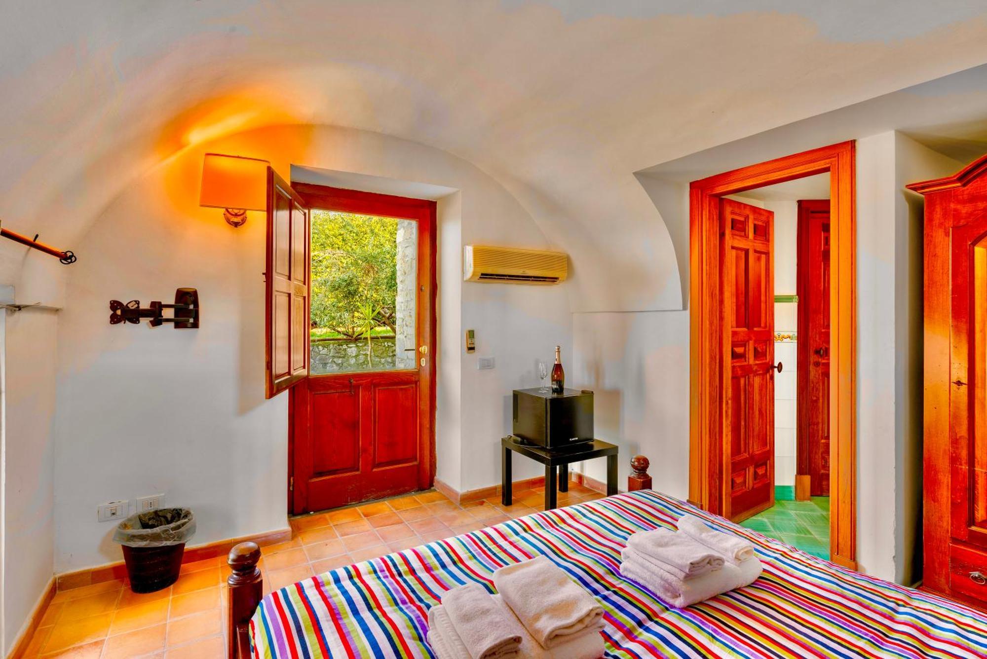 B&B Villa Della Porta, Amalfi Coast - Historical Heritage Віко-Екуенсе Екстер'єр фото